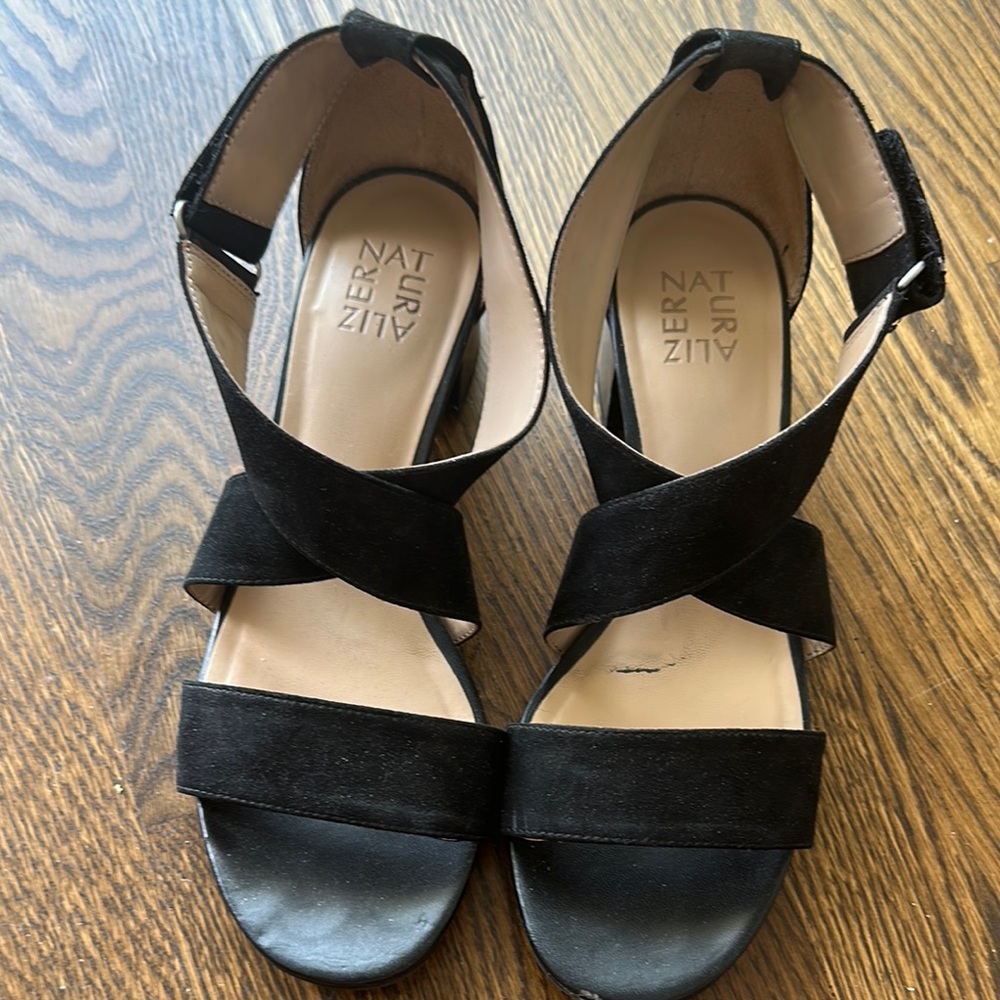 Naturalizer Women's Black Sandals